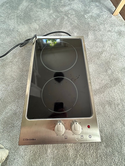 Electrolux keraaminen kaksiliekkinen keittotaso