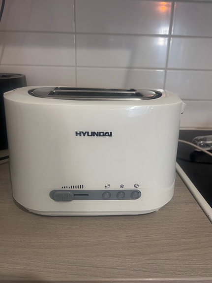 Hyundai leivänpaahdin