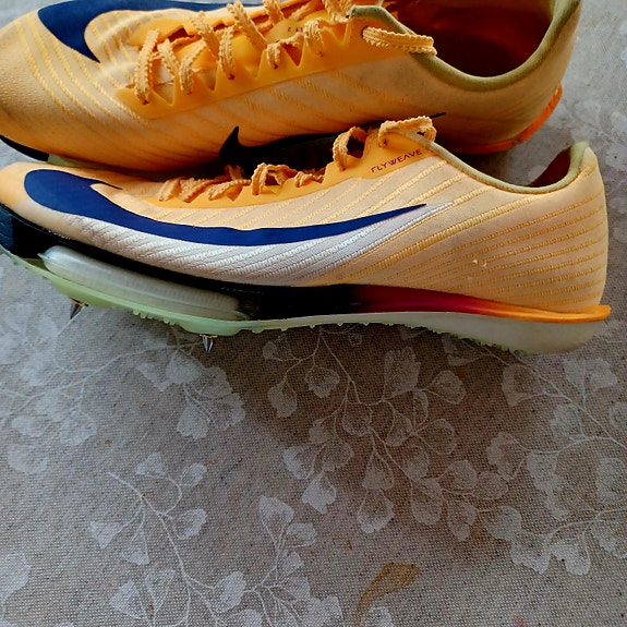 Nike Air Maxfly piikkarit pikajuoksuun