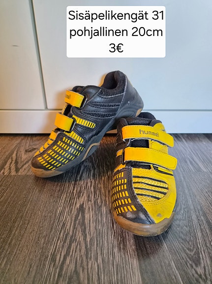 Sisäpelikengät 31
