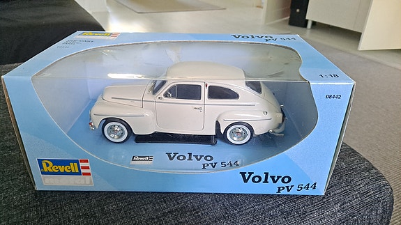 Pienoismalli Volvo PV 544 1:18