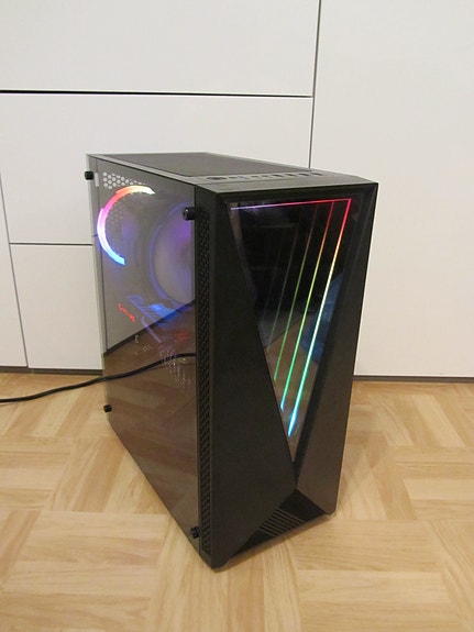 Pelikone (Intel i7, 5600XT)