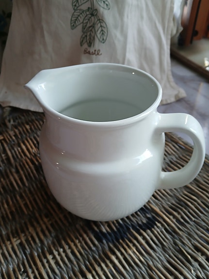 Arabian maitokannu/kaadin