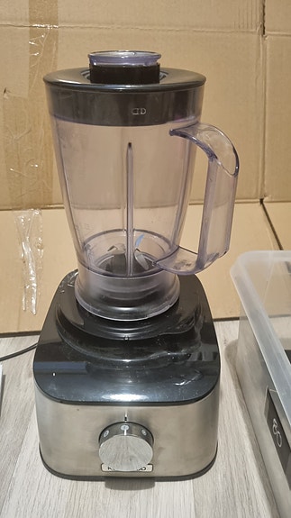 Kenwood monitoimikone