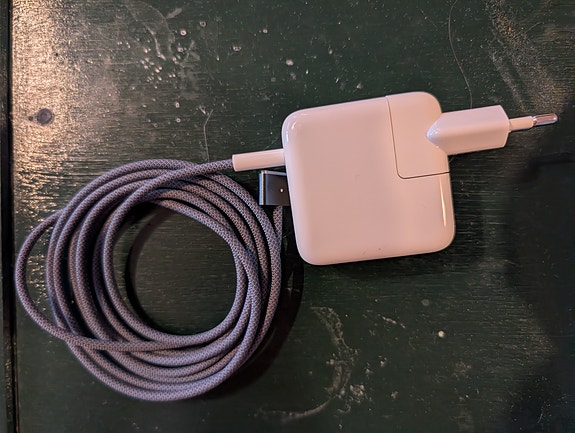 Apple Macbook laturi 35W + MagSafe johto