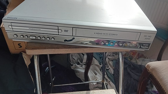 Dvd/Vhs laite
