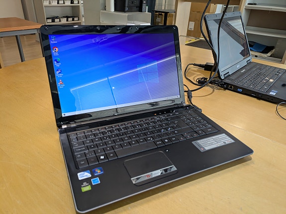 RETRO - Packard Bell Butterfly M 15,6" – Win 10, 320 GB, toimiva