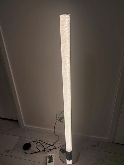 Led lattiavalaisin