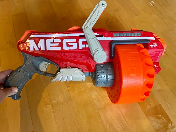 Nerf Mega leluase