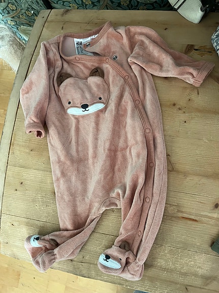 H&M vauvan potkupuku