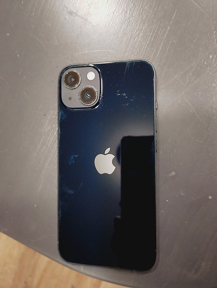 Iphone 13 (ei toimi)