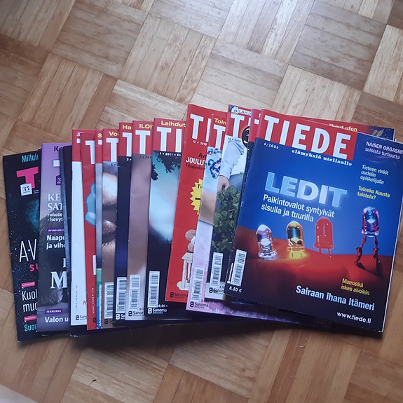 TIEDE lehdet 20 kpl vuosilta 2006-2015.Hinta yhteensä