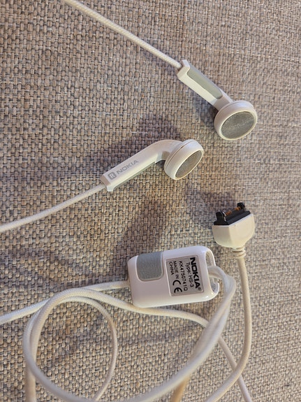 Nokia HS-3 handsfree-kuulokkeet