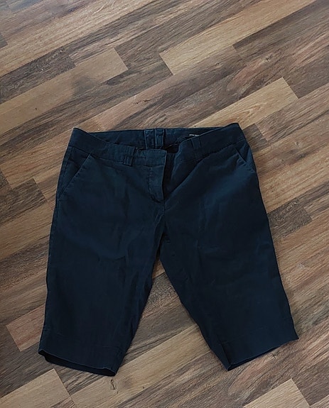 Vero moda naisten mustat shortsit koko 36
