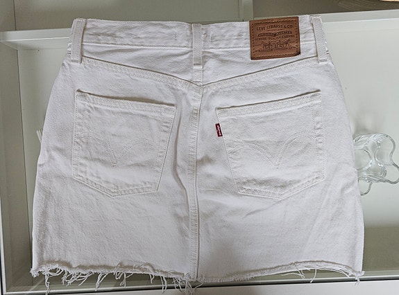 Levi's farkkuhame 34, käyttämätön