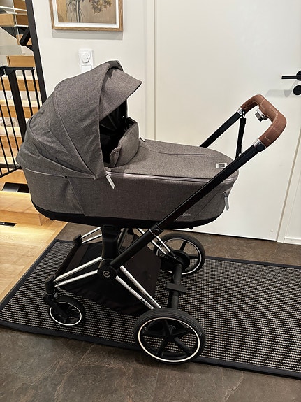 Cybex ePriam lastenvaunut