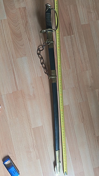 Upseerin miekka