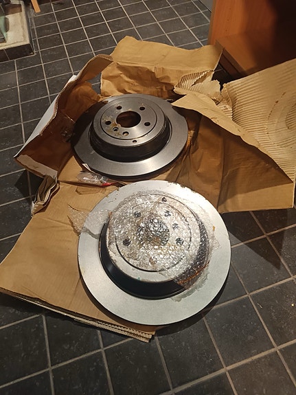 Mercedes-Benz ML 350 W164 taka jarrulevyt