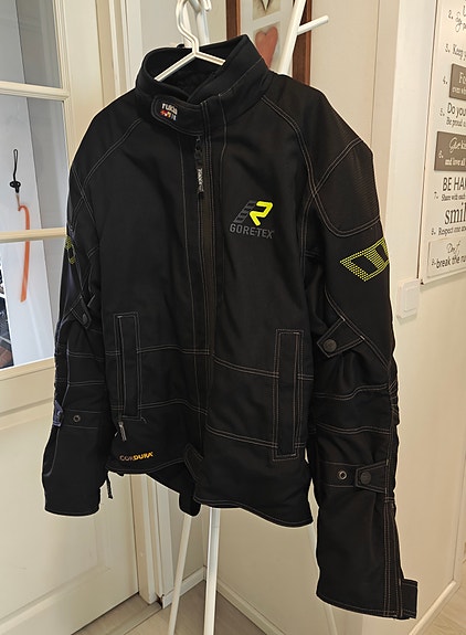 Rukan Gore Tex ajotakki