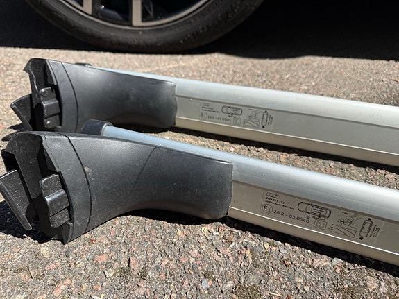 Audi A4 avant kattotelineet