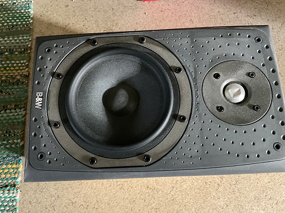 B&W DM 303
