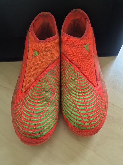 Adidas Predator jalkapallokengät 36