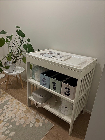 IKEA GULLIVER Hoitopöytä, hoitopöydän alusta ja säilytyskorit