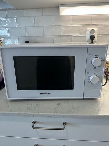 Panasonic NN-E20JWMM mikroaaltouuni valkoinen