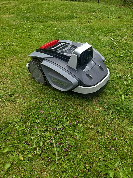 Sunseeker V3 robottiruohonleikkuri