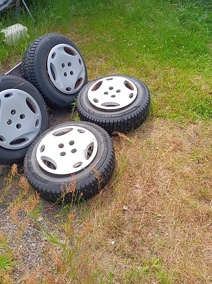 Hankook nastarenkaat 185.70.14.+kapselit. Lappeenranta.044,090917