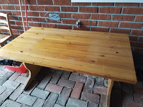 Pirtinpöytä