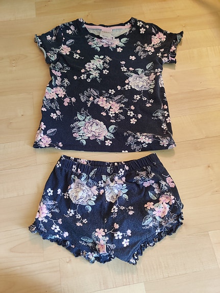 Newbie- kesäyöpuku