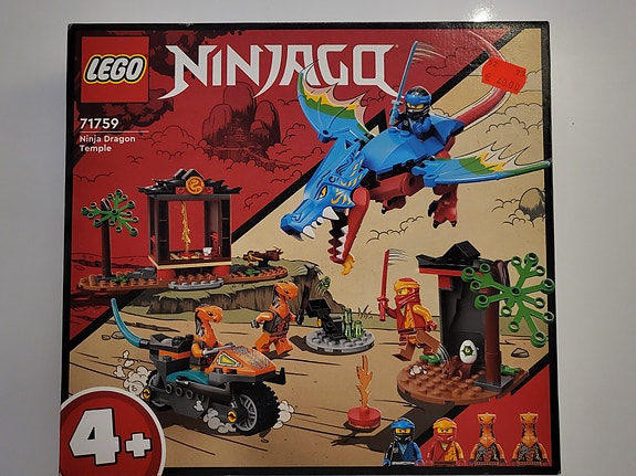 LEGO NINJAGO sininen lohikäärme ja temppeli -rakennussarja