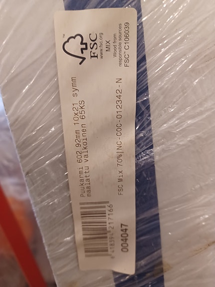 väli oven karmit