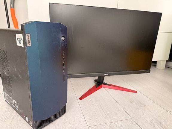 Lenovo pöytätietokone + Acer KG271 27" näyttö