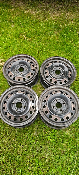 Nissan vanteet