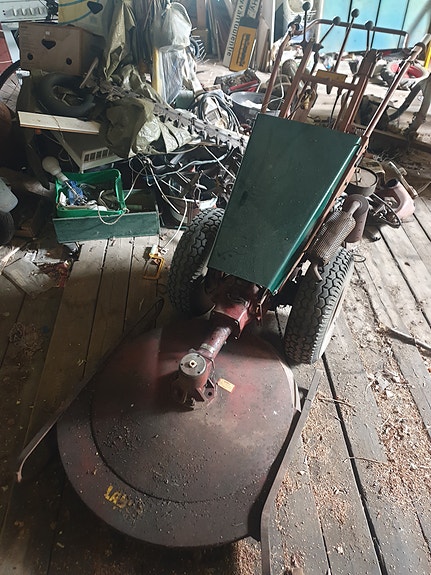 Sarvitraktori belos 272