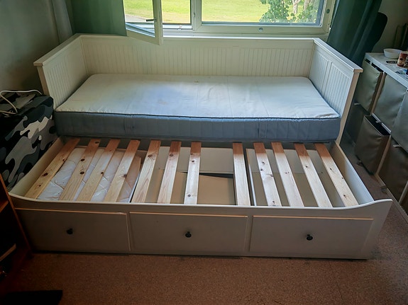 IKEA HEMNES sohvasänky kiire!! Halpa