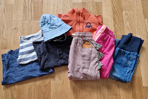 Pojan/unisex vaatepaketti koko 86-98 (pääosin 90-92)