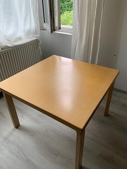 Artek Alvar Aalto koivupöytä