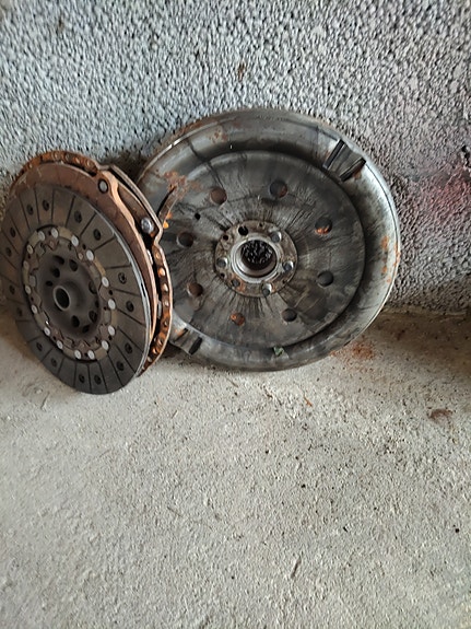 Vw golf iv tdi kytkin ja kaksoismassavautipyörä