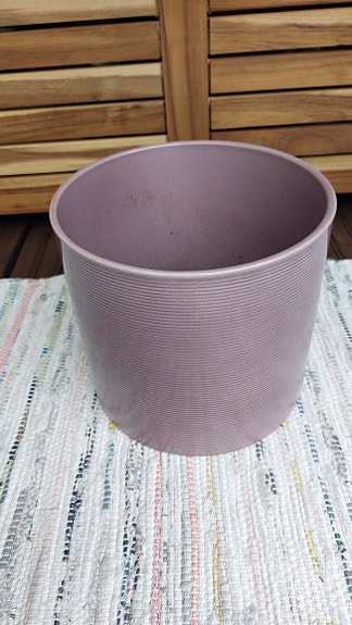 Violetti ruukku