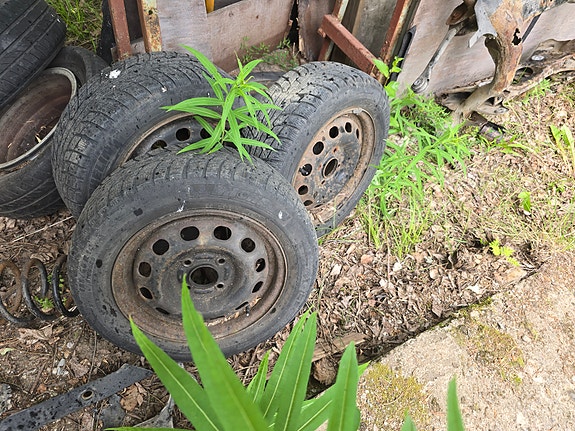 14" 4x108 vanteet ajokuntoisilla renkailla