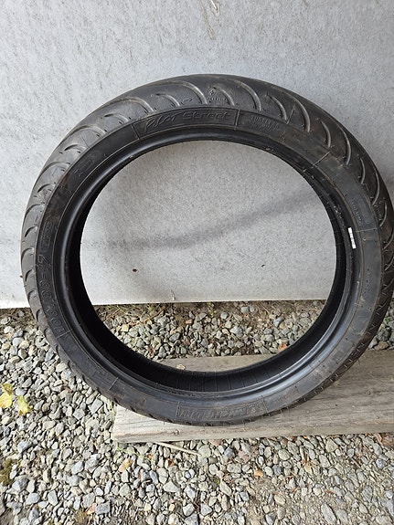 Moottoripyörän rengas 100/80-17
