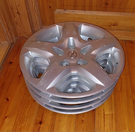 Opel pölykapselit  15"