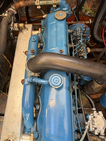 Ford 130hp +Velvet Drive kytkin