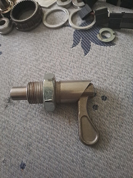 Jousipultti M 20 × 1,5 mm, sinkitty