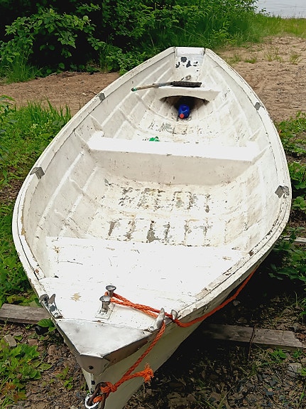 Lasikuitu Soutuvene