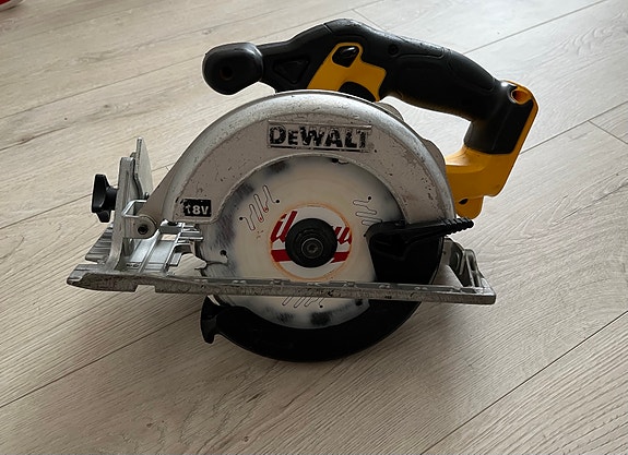 DeWalt XR 18V akkusirkkeli