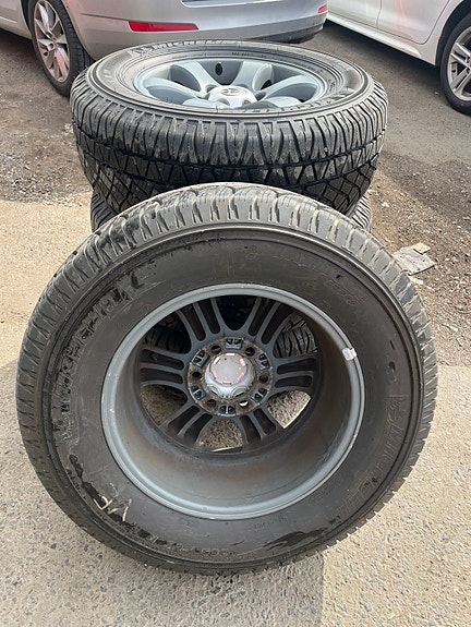 Landcruiser MICHELIN Renkaat ( 265 / 65R 17 )
